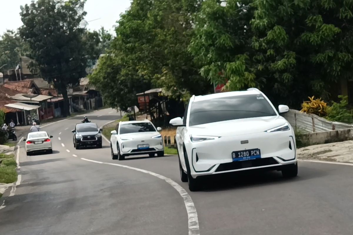 Geely EX5, SUV listrik, desain futuristis, tempat penyimpanan, Tempat penyimpanan, Fasilitas Tempat Penyimpanan Rahasia di Geely EX5