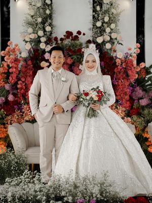 perjalanan cinta, cerita bertemu jodoh, cerita pertemuan jodoh, perjalanan bertemu jodoh, hesti dan erdin, Perjalanan Cinta Hesti dan Erdin, Berawal Duduk Bersebelahan di Kereta, Lanjut komunikasi intens, Keyakinan untuk melanjutkan hubungan, Persis seperti doa ibu Hesti, Pelajaran berkesan dari perjalanan bertemu jodoh Hesti dan Erdin