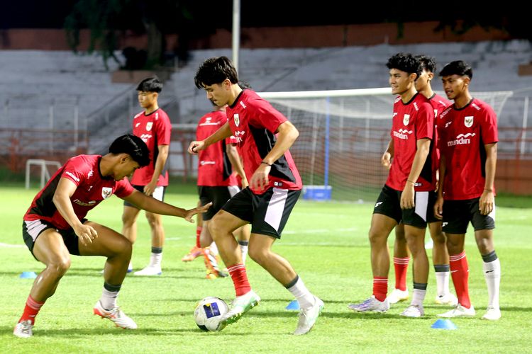 ASEAN Championship, Piala Asia U20 2027, Nova Arianto, timnas Indonesia, John Herdman, TC Timnas U20, Nova Arianto Fokus Samakan Filosofi dengan Timnas Senior