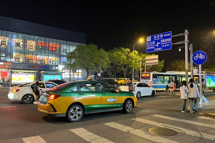 langit biru, kualitas udara, Beijing, mobil listrik, EV Kian Ramai di Beijing, Namun Langit Biru Masih Jadi Tantangan