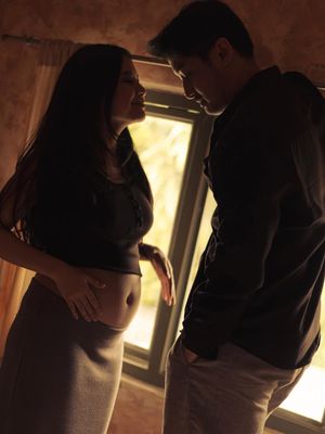 maternity shoot, Style Maternity Shoot Hanggini dan Luthfi Aulia, Estetik Nuansa Earth Tone