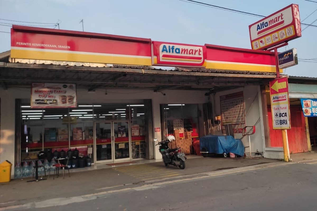 Promo 12.12 Alfamart, Beli 1 Gratis 1 Seharian Penuh, Snack dan Makanan Ringan, Produk Kesehatan dan Perawatan, Makanan Hewan, Promo Beli 2 Gratis 1 &amp; Bonus Produk, Ketentuan Promo
