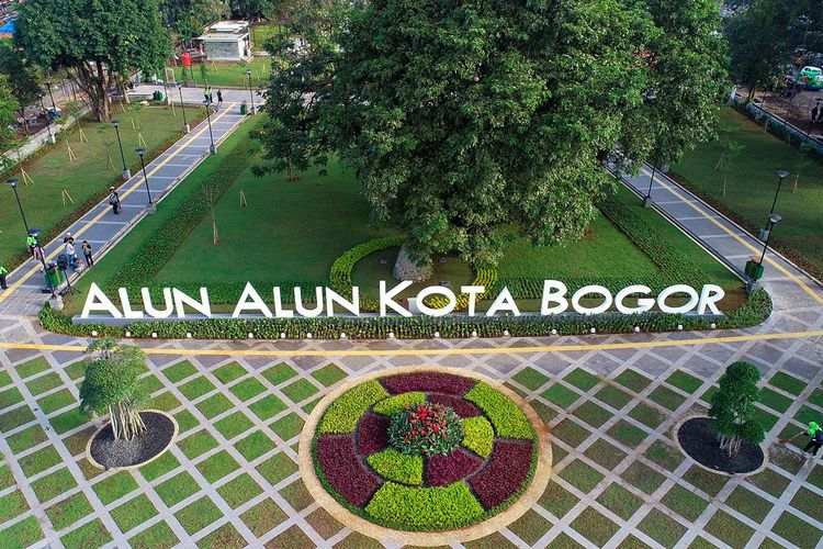 Bogor, tempat wisata, Tempat Ngabuburit di Bogor, 5 Pilihan Ini Bisa Kamu Coba, 1. Alun-Alun Kota Bogor, 2. Kebun Raya Bogor, 3. Masjid Raya Bogor, 4. Situ Gede, 5. Taman Budaya Sentul City