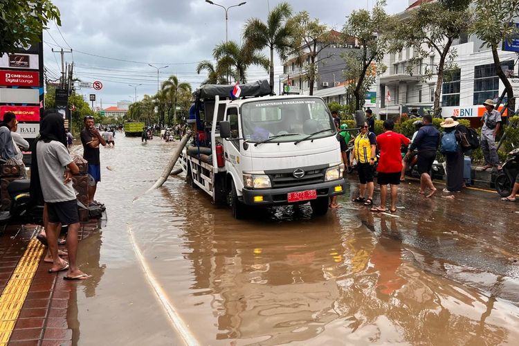 hujan ekstrem, banjir bali, BNPB, Operasional Pelabuhan, Banjir di Bali, Apakah Penyeberangan Ketapang–Gilimanuk Aman Dilewati?