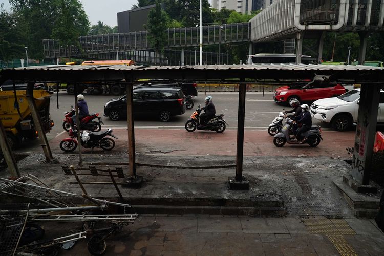 demo, kerusuhan, klakson, mengemudi, Jangan Asal Klakson Saat Melintas di Dekat Demo, Bisa Picu Emosi Massa