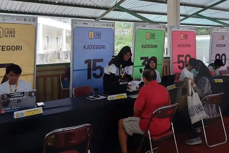 Siksorogo Lawu Ultra, Siksorogo Lawu Ultra 2025, Siksorogo lawu ultra, Siksorogo lawu ultra telan korban jiwa, pelari siksorogo meninggal, Apa Itu Siksorogo Lawu Ultra? Lomba Lari Lintas Alam yang Jadi Sorotan Pasca Tragedi Meninggalnya Dua Pelari, Mengenal Event Lari Siksorogo Lawu Ultra, Kondisi Lintasan Siksorogo Lawu Ultra 2025, Identitas Dua Peserta yang Meninggal Dunia, Kronologi Meninggalnya Peserta Siksorogo Lawu Ultra, BPBD Karanganyar Ungkap Proses Evakuasi