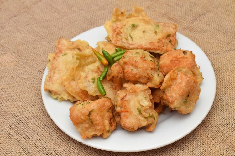 Diare, diare, sakit perut, Makanan yang dihindari saat diare, 6 Makanan yang Harus Dihindari Saat Diare agar Cepat Sembuh, 1. Makanan pedas, 2. Minuman berkafein, 3. Makanan tinggi lemak, 4. Produk susu, 5. Buah-buahan asam, 6. Sayuran mentah