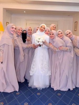 Anisa Rahma, Dara Arafah, Vebby Palwinta, Sohwa Halilintar, dara arafah menikah, dara arafah dan rehan mubarak, bridesmaid dara arafah, Outfit Bridesmaid Dara Arafah di Madinah, Elegan dengan Nuansa Nude
