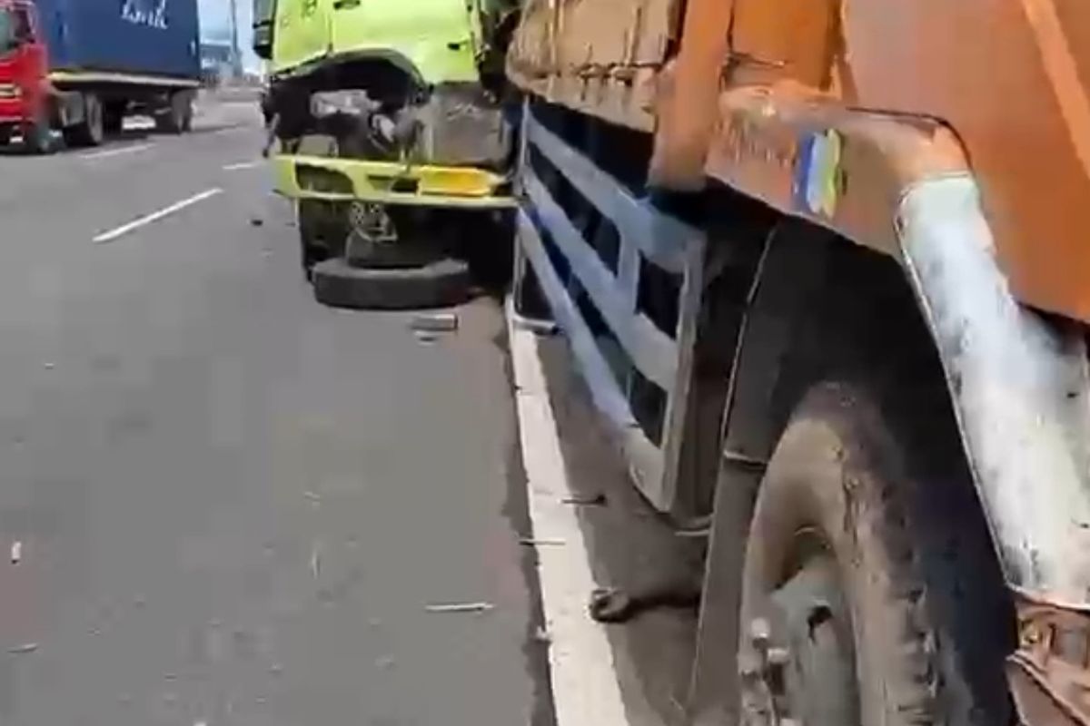 kecelakaan, Belajar dari Kecelakaan di JORR, Begini Cara Ganti Ban di Bahu Jalan
