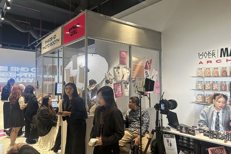 Make Over, MASTERSHADE ARCHI TECH, Make Over MASTERSHADE ARCHI TECH, Teknologi AI dalam kecantikan, Make Over Luncurkan Teknologi Analisa Struktur dan Rasio Wajah, Personalisasi makeup yang lebih presisi, Teknologi Face Archi/Tech™ pertama di industri kecantikan, Pendekatan baru untuk MUA dalam membaca struktur wajah, Pengalaman pengguna dalam menemukan identitas wajah sendiri, Pengalaman lain yang bisa dicoba pengunjung