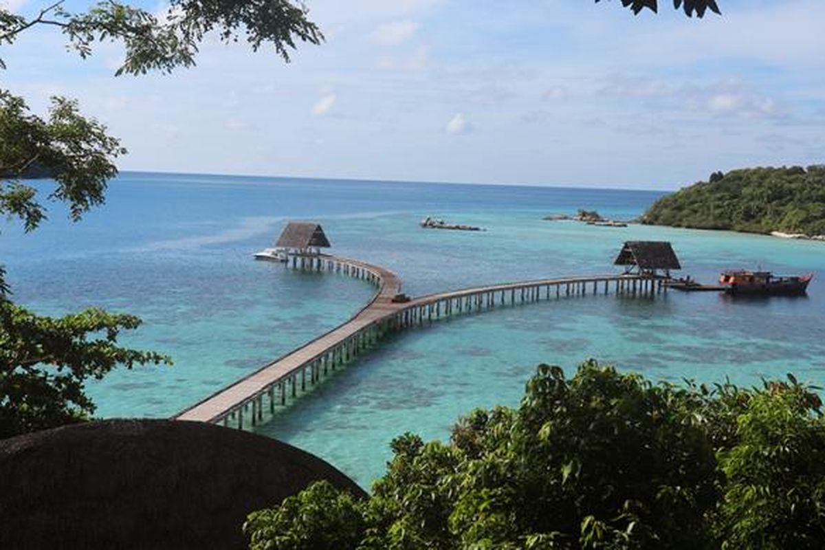 Kepulauan Riau, Kepri, Kepulauan Riau Jadi Gerbang Utama Wisman 2026, Sambutan meriah untuk wisman perdana, Kepri jadi pintu masuk utama wisman, Dorong event dan produk wisata unggulan, Tinjau wisata populer saat Nataru