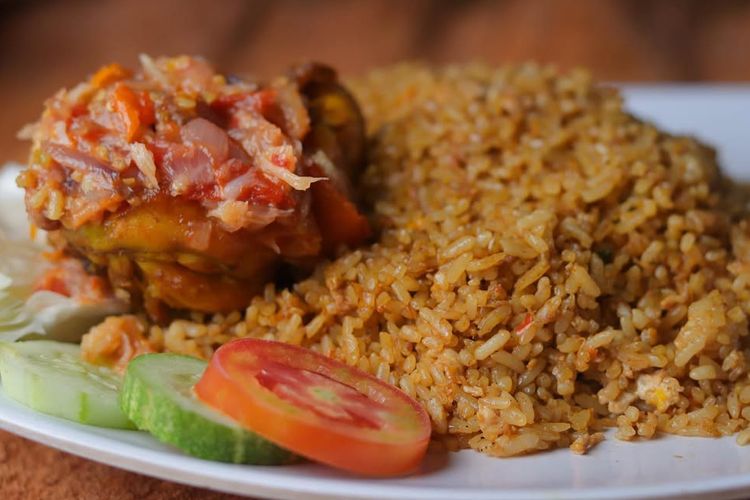 nasi sisa, Nasi, resep, 5 Resep Memasak Nasi Sisa Jadi Makanan yang Lezat, Intip Caranya, 2. Cireng Nasi, 3. Pempek Nasi, 4. Bola-Bola Nasi Keju (Rice Balls), 5. Kerupuk Gendar