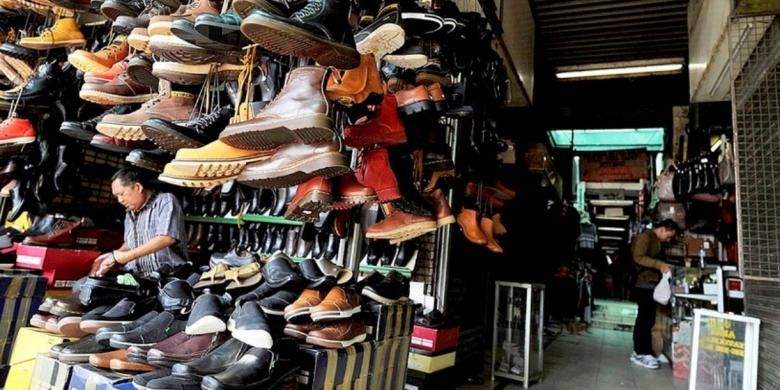 Pasar Taman Puring, kebakaran Pasar Taman Puring, kebakaran pasar taman puring, pasar taman puring terbakar, Pasar Taman Puring Terbakar, Surga Barang Branded yang Berkali-kali Diuji Api, Sentra barang branded, Baca juga: , Kian sepi, Bukan kebakaran pertama