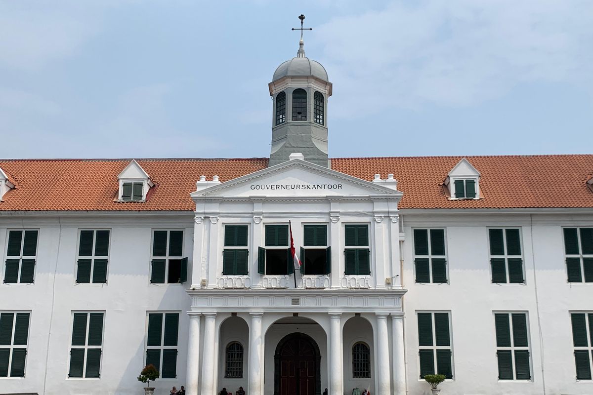 Harga tiket masuk museum di Kota Tua Jakarta, museum kota tua jakarta barat, lokasi museum di kota tua jakarta, jam buka museum di kota tua jakarta, harga tiket masuk museum di kota tua jakarta, 5 Museum di Kota Tua Jakarta, Catat Jam Buka dan Harga Tiketnya, 1. Museum Sejarah Jakarta, 2. Museum Wayang, 3. Museum Bahari, 4. Museum Mandiri, 5. Museum Seni Rupa dan Keramik
