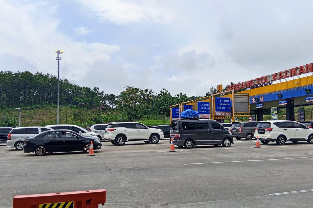 tarif Tol, kenaikan tarif Tol, Tol Batang-Semarang, Tarif Tol Batang-Semarang Bakal Naik, Simak Rinciannya, Tarif dari Gerbang Tol Kandeman, Tarif dari Gerbang Tol KIT Batang, Tarif dari Gerbang Tol Weleri, Tarif dari Gerbang Tol Kendal, Tarif dari Gerbang Tol Kaliwungu, Tarif dari Gerbang Tol Kalikangkung