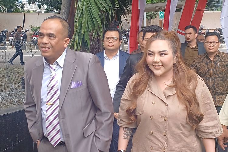 Ridwan Kamil, korupsi bank bjb 2024, Lisa Mariana, lisa mariana akui dapat aliran dana dari RK, Pemberian Uang Tunai hingga Transfer, Lisa Mariana Ungkap Aliran Dana dari Ridwan Kamil Sejak 2021