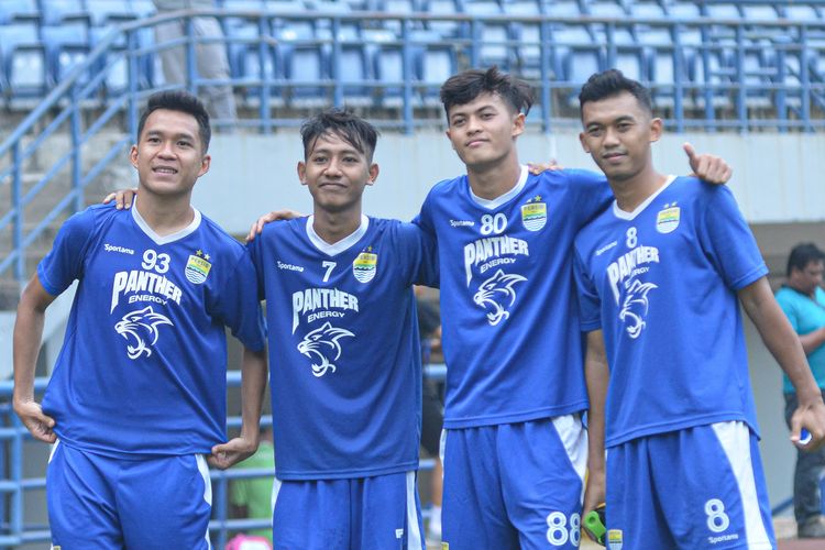 Persib, Alfeandra Dewangga, PSIS Semarang, Bojan Hodak, Robert Rene Alberts, Persib Bandung, Profil Alfeandra Dewangga, Alfeandra Dewangga Persib, Alfeandra Dewangga statistik, Alfeandra Dewangga Sebut Persib Klub Favorit, Cinta Lama Telah Kembali