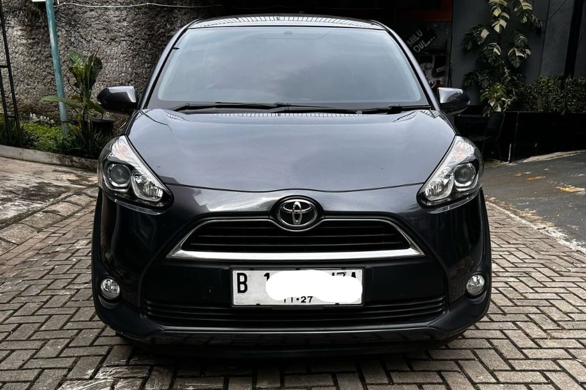toyota sienta, kenyamanan berkendara, desain timeless, MPV keluarga, Curhat Pengguna Toyota Sienta 2017: MPV Nyaman, Tapi Agak Loyo, Kenyamanan dan Stabilitas , Konsumsi Bahan Bakar , Pintu Geser , Biaya Kepemilikan yang Terjangkau, Kekurangan , Kelebihan dan Kekurangan Toyota Sienta