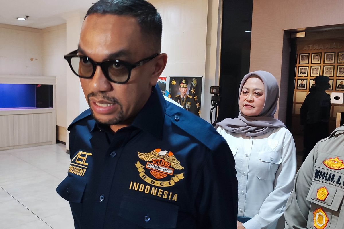 Nasdem, Ahmad Sahroni, orang tolol sedunia, ahmad sahroni anggota dpr ri, ahmad sahroni ditantang debat, Awal Mula Ahmad Sahroni Ditantang Debat, karena Kata-kata 