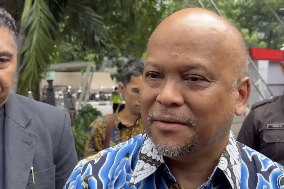 kasus korupsi bank bjb, korupsi iklan bank bjb, ilham akbar habibie, ilham habibie diperiksa kpk, ilham habibie bank bjb, mobil warisan bj habibie, ridwan kamil dan mobil habibie, ilham habibie saksi kpk, Ilham Akbar Habibie Hadiri Pemeriksaan KPK, Dikaitkan dengan Mobil Warisan BJ Habibie dalam Kasus Bank BJB