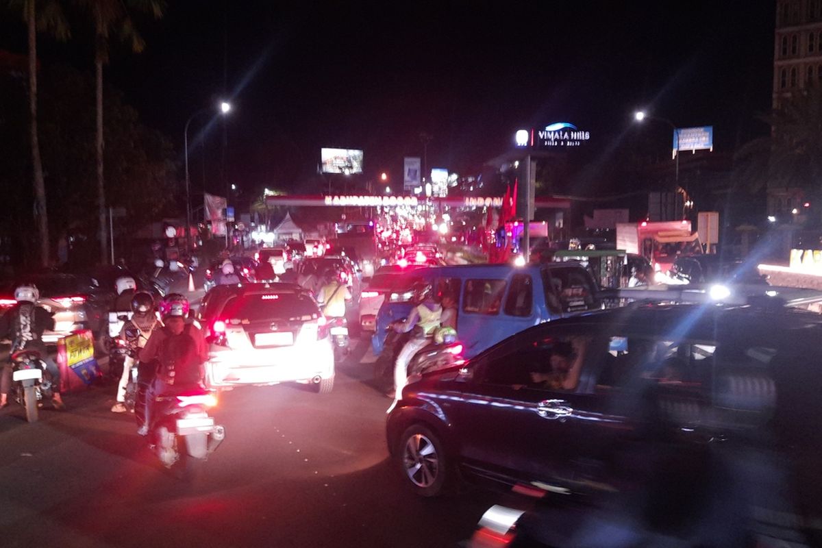 Bogor, Libur Long Weekend Imlek, Ganjil Genap Diterapkan di Jalur Wisata Puncak Bogor.