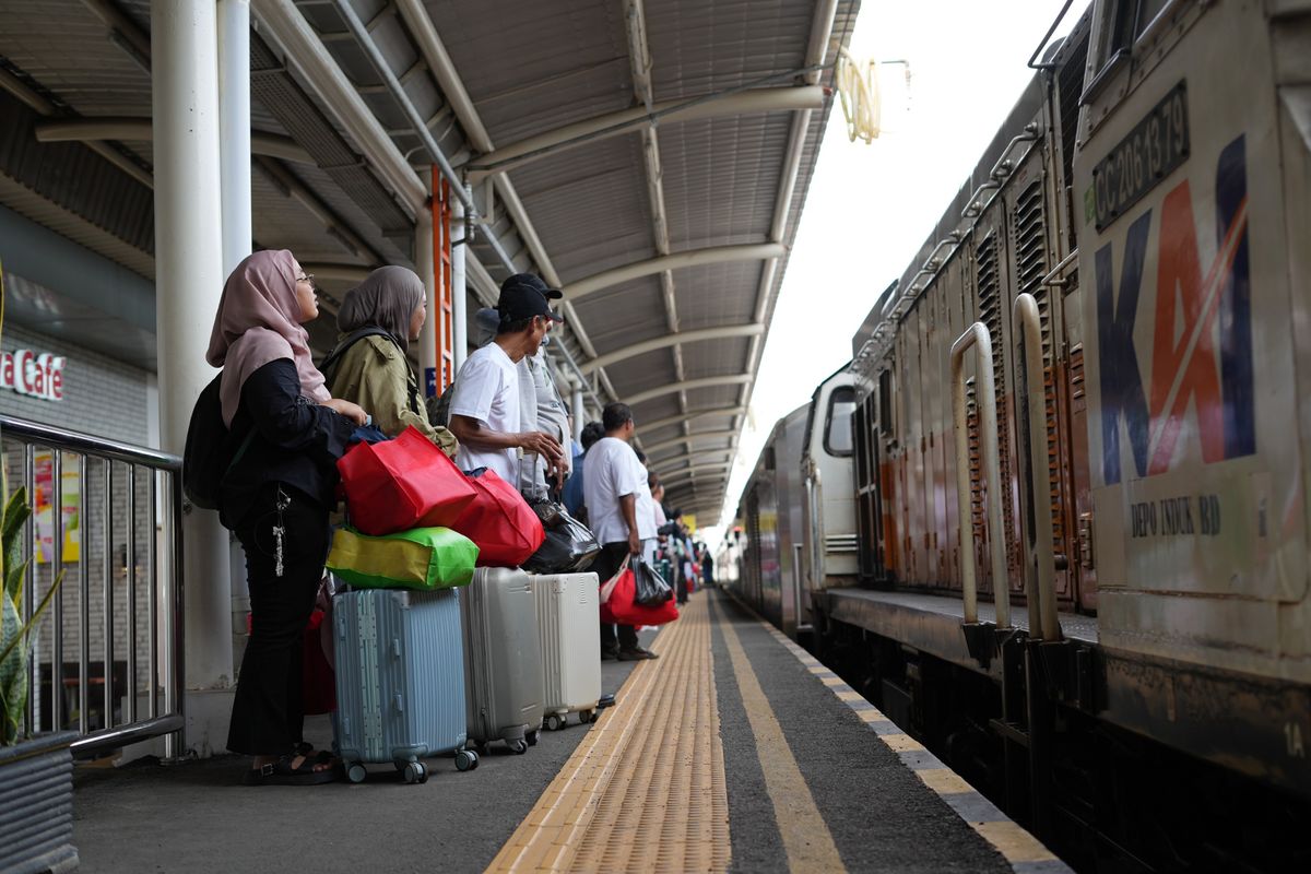 Face Recognition, Stasiun Kutoarjo, Jawa Tengah, Daop 5 Purwokerto, Face Recognition Boarding Gate, boarding pass, Penumpang Kereta di Stasiun Kutoarjo Diajak Pakai Face Recognition