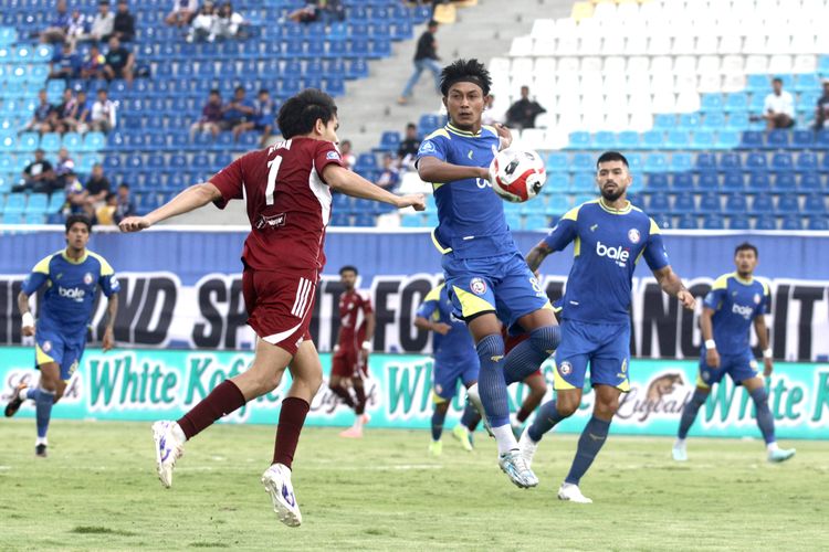 Arema FC, PSM Makassar, Dalberto, Gabriel Silva, Joel Vinicius, Hasil Arema FC Vs PSM Makassar 3-0: Singo Edan Ngamuk, Trio Brasil Kompak Cetak Gol