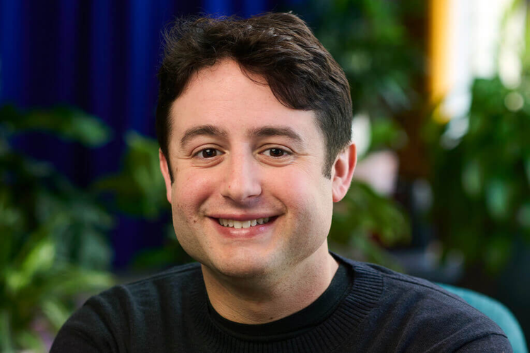 Facebook, drop out, miliarder, Steve Jobs, Figma, Bill Gates, Mark Zuckerberg, miliarder teknologi, Dylan Field, 10 Bos Teknologi yang Drop Out dari Kampus dan Menjadi Miliarder, Bill Gates - Microsoft , Dylan Field  - Figma , Evan Williams - Blogger, Gabe Newell - Valve dan Steam, Jan Koum -  WhatsApp, Larry Ellison - Oracle,  Larry Ellison, Mark Zuckerberg - Facebook dan Meta, Michael Dell  - Dell , Steve Jobs - Apple , Travis Kalanick - Uber
