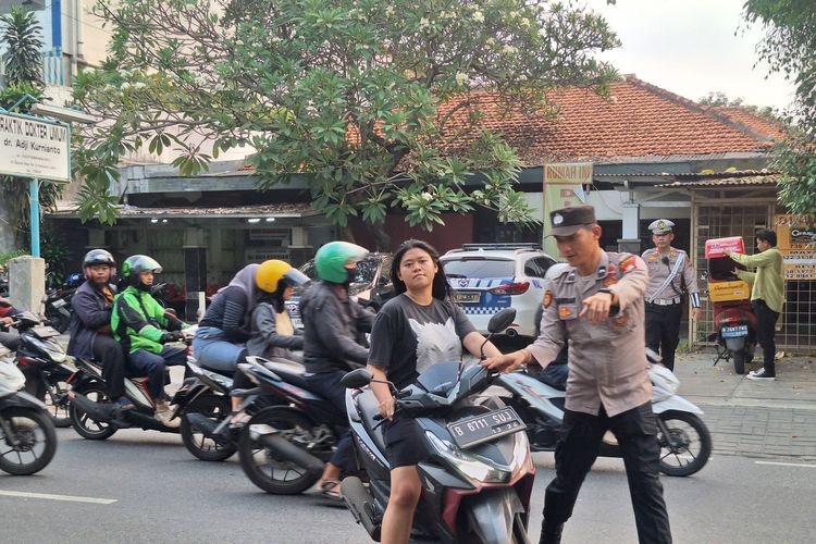 Korlantas Polri, Operasi Patuh, Polda Metro Jaya, Operasi Patuh Jaya, pelanggaran lalu lintas, operasi patuh jaya, Operasi Patuh 2025: Digelar Hari Ini Serentak di Seluruh Indonesia