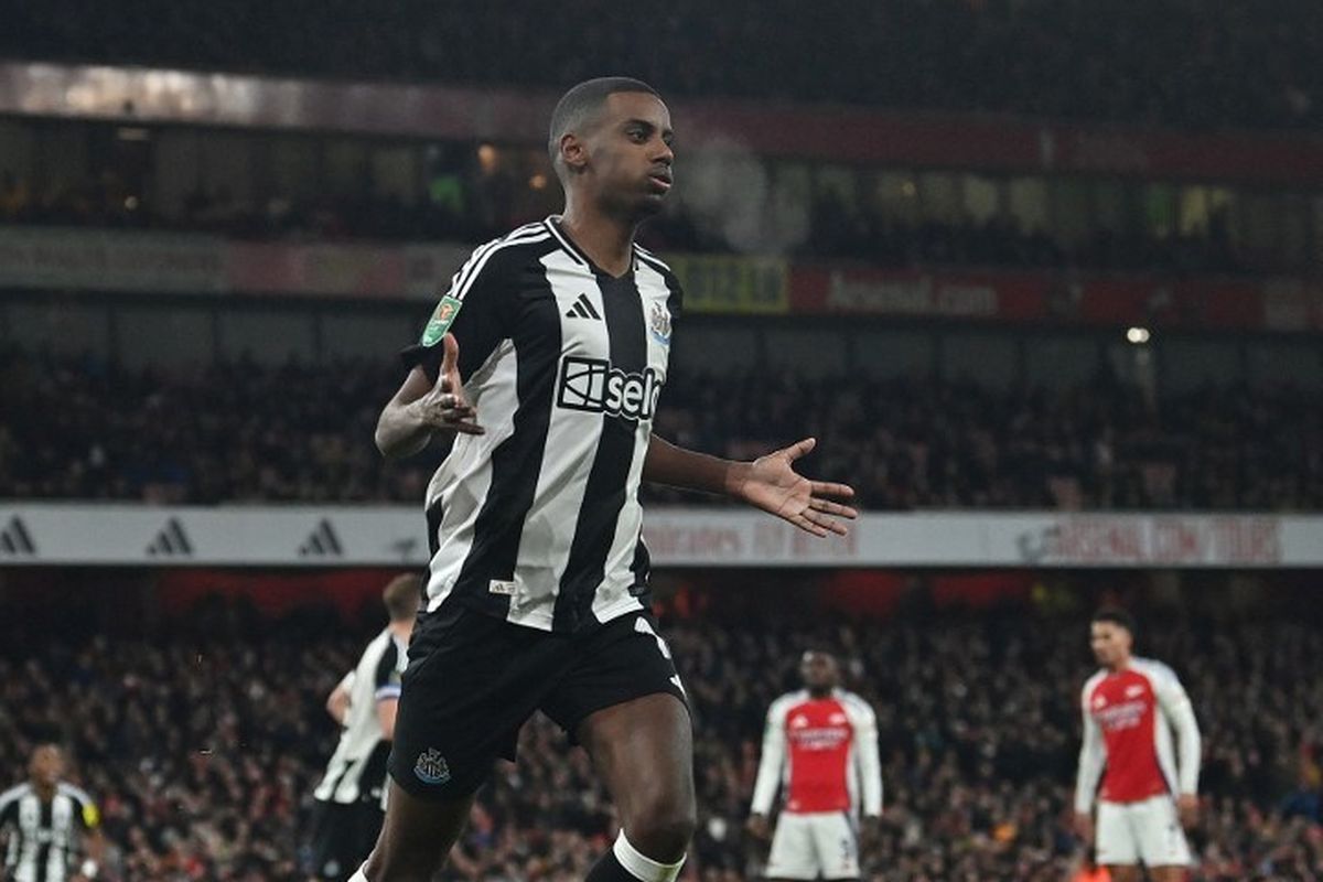 Liga Inggris, Premier League, Liverpool, Bursa Transfer, Alexander Isak, Newcastle United, Eddie Howe, Pesan Eddie Howe untuk Alexander Isak yang Ngebet Gabung Liverpool