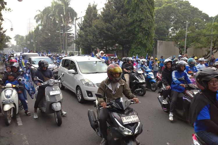 iCar V23, Pertalite, Pembatasan Pertalite, Pertamina, Tilang Elektronik, Rute Konvoi Persib, Chery J6, Daftar Mobil di Bawah 1.400 cc, Harga iCar V23