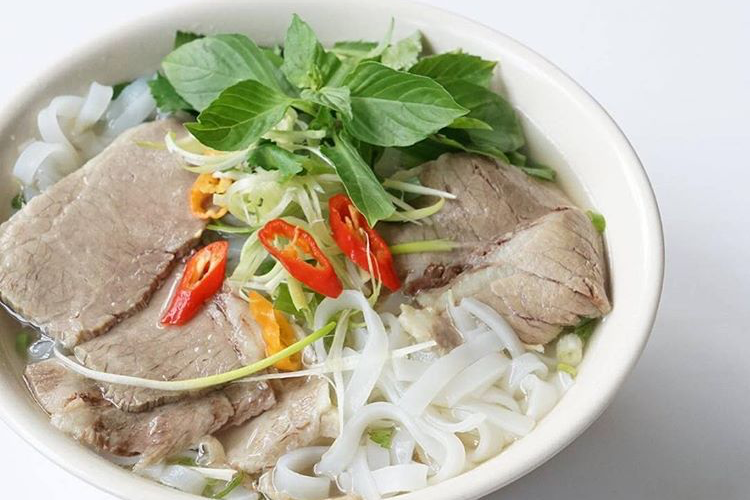 Vietnam, Liburan 3 Hari 2 Malam di Hanoi Vietnam dari Kuliner hingga Belanja, Berapa Biayanya?, Hari 1: Landmark Kota dan Kuliner Ikonik, Hari 2: Belanja dan Tempat Hits Kota, Hari 3: Spot Hits dan Aktivitas Singkat Sebelum Pulang, Estimasi Biaya Per Orang Per Hari, Estimasi Tarif Tiket Pesawat Jakarta – Hanoi (PP)