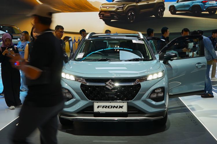 Toyota Kijang Innova, ramah lingkungan, mobil hybrid, Penjualan Mobil Hybrid Meningkat 10%: Siapa Terlaris di Indonesia?
