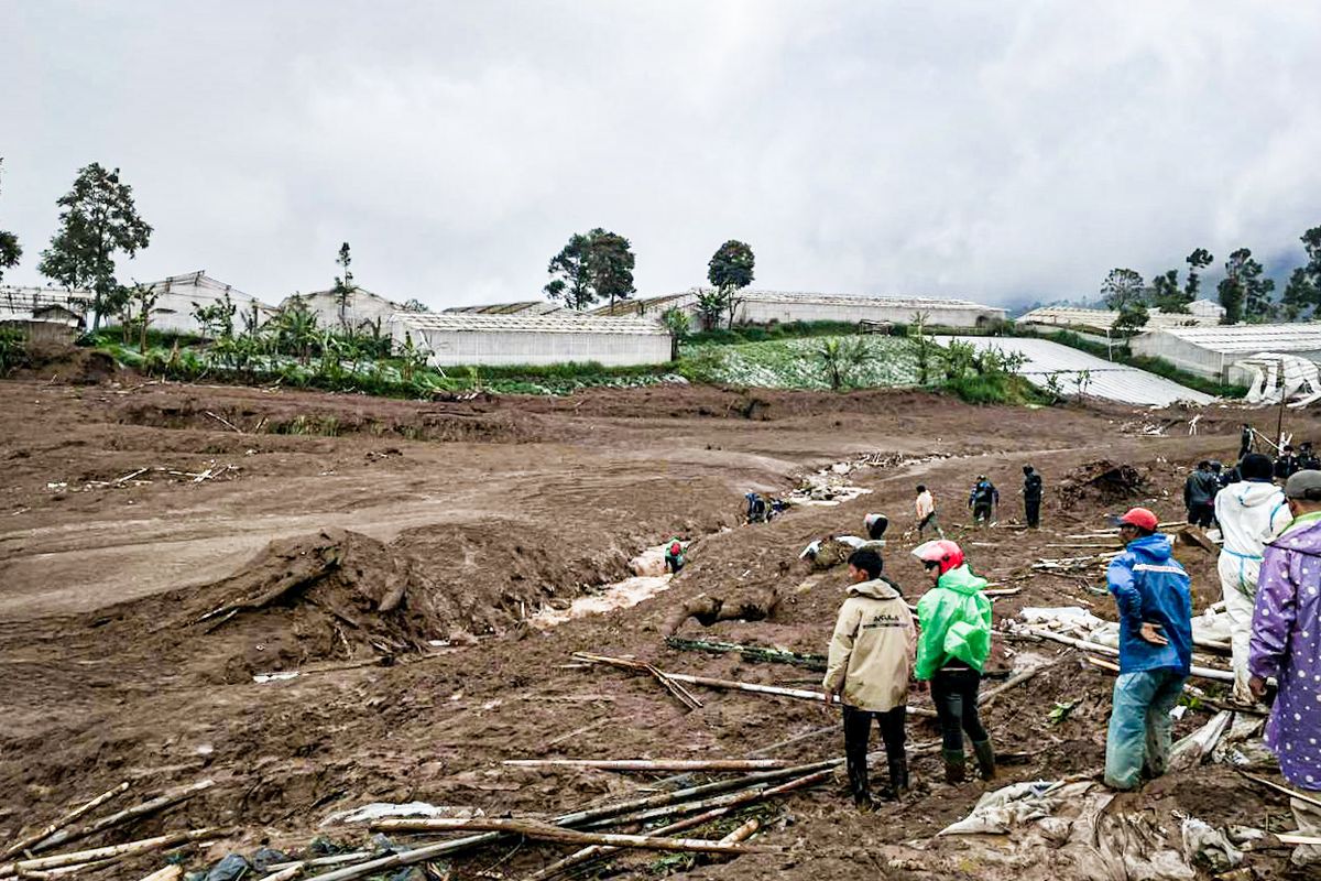 Cisarua, Mendagri Tito Karnavian Larang Area Longsor di Bandung Barat Jadi Permukiman Lagi