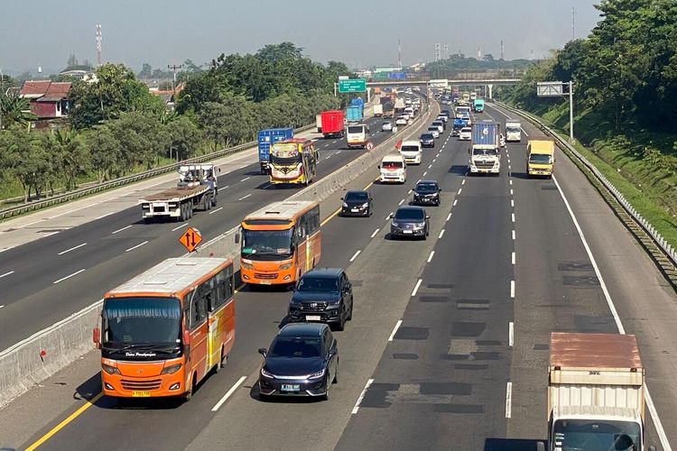 jalan tol, mudik, nomor darurat, Nomor Telepon Penting Saat Darurat di Jalan Tol yang Perlu Dicatat Pemudik