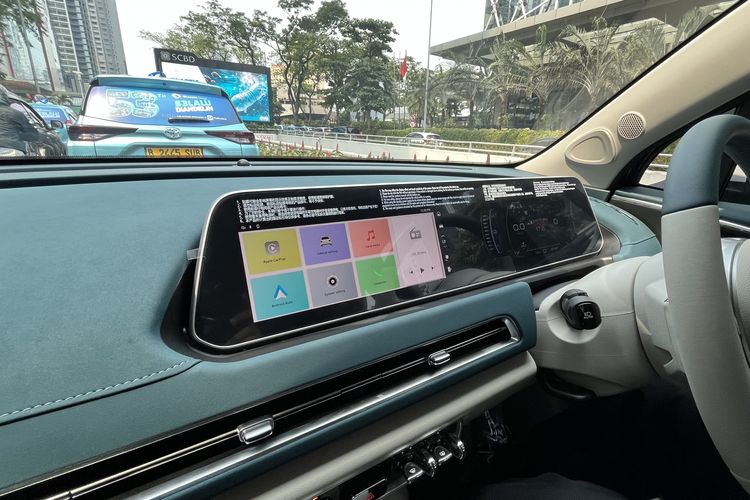 GWM Ora 03, Mobil Listrik, Desain Retro Futuristik, mobil listrik, performa kendaraan, desain retro futuristik, Mengemudikan GWM Ora 03: Mobil Listrik dengan Desain Unik, GWM Ora 03: Mobil Listrik Hatchback dengan Desain Retro Futuristik, Kabin yang Menyuguhkan Kesan Retro Futuristik, Pengendalian yang Natural dan Responsif, Spesifikasi Teknis GWM Ora 03 yang Menarik