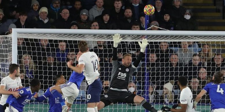 tim nasional, Peter Schmeichel, Kasper Schmeichel, Celtic, Brian Riemer, Piala Dunia 2026, Schmeichel Absen Bela Denmark di Play-off Piala Dunia 2026, Jorgensen Jadi Pengganti?