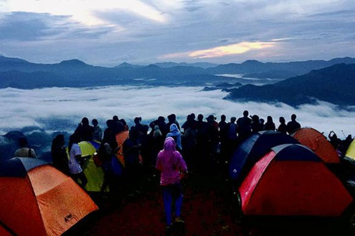 Toraja, Lolai, Menikmati Keindahan Matahari Terbit di Lolai, Saat Toraja Serasa Negeri di Atas Awan