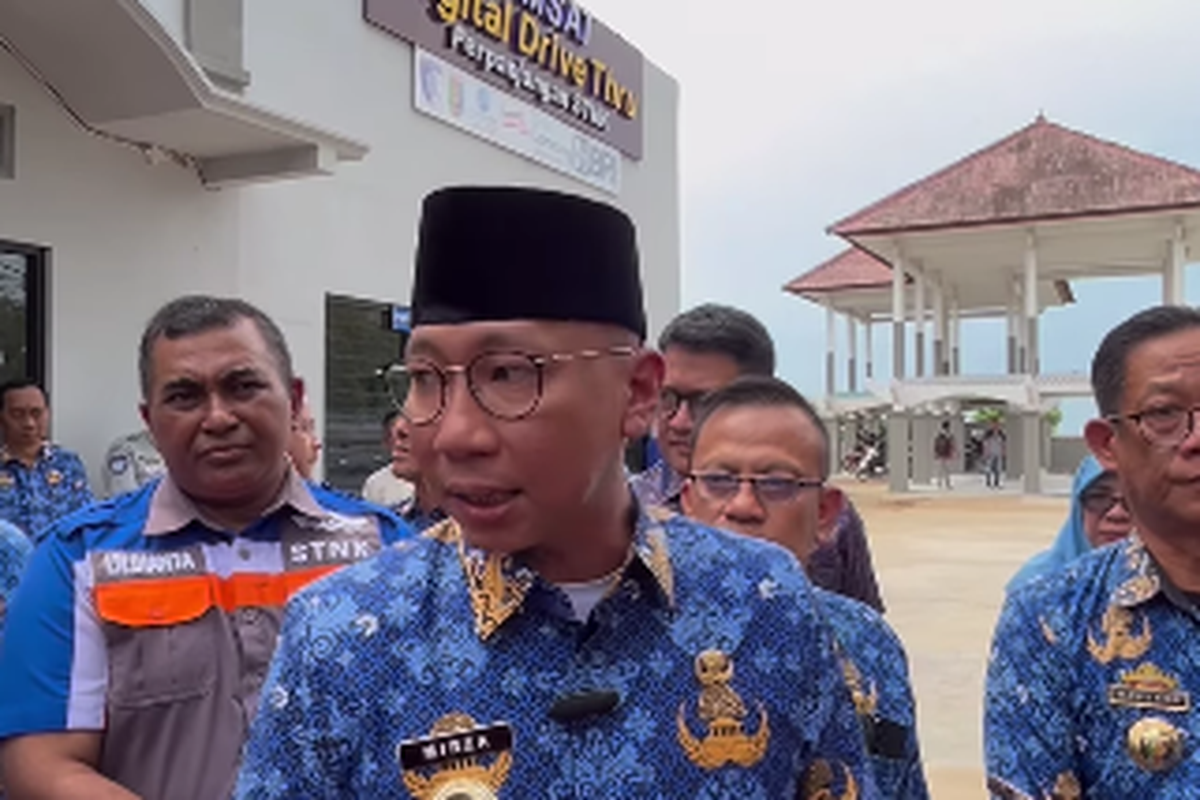 Lampung, Gubernur Lampung, transfer ke daerah, gubernur lampung rahmat mirzani djausal, Pemangkasan TKD, anggaran TKD, Meski TKD Dipangkas Rp 580 Miliar, Gubernur Lampung Janji Perbaikan Jalan Tetap Prioritas