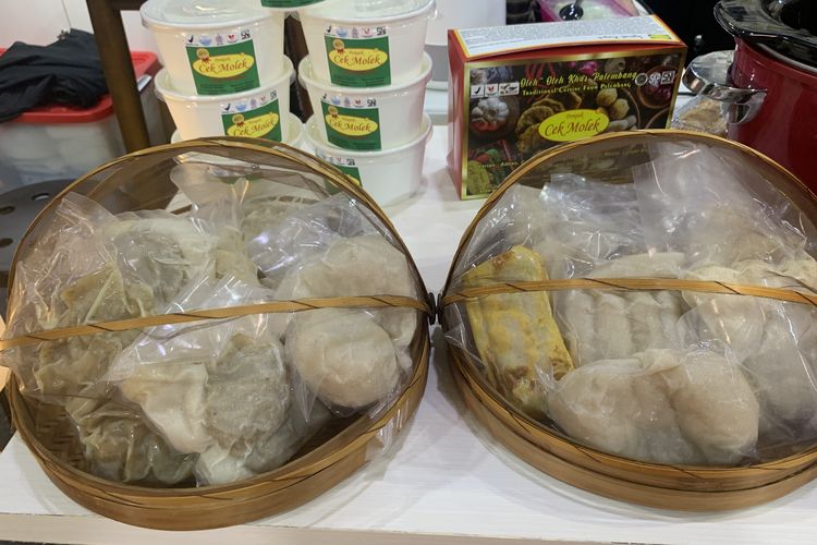 jenis pempek apa saja, perbedaan pempek lenjer dan adaan, perbedaan pempek lenjer dan pempek adaan, pempek lenjer dan pempek adaan apa bedanya, cara simpan pempek agar tahan lama, Sama-sama Pempek, Apa Perbedaan Lenjer dan Adaan?