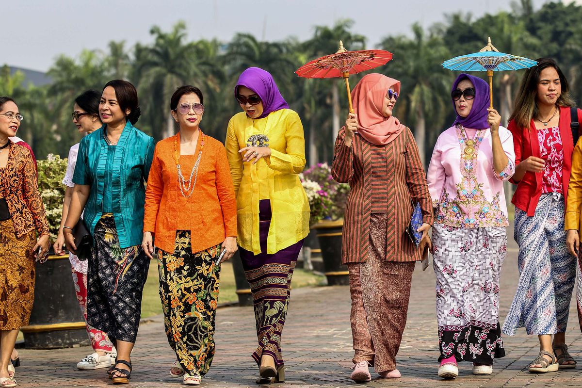 Hari Kartini, Semangat Kartini, Kata-kata Hari Kartini, 90 Kata-kata Hari Kartini yang Relatable untuk Perempuan Masa Kini, Kata-kata Hari Kartini tentang perjuangan perempuan, Kata-kata Hari Kartini tentang menerima diri sendiri, Kata-kata Hari Kartini tentang mimpi dan masa depan, Kata-kata Hari Kartini tentang tekanan sosial, Kata-kata Hari Kartini singkat untuk caption, Kata-kata Hari Kartini yang menyentuh, Kata-kata Hari Kartini estetik dan ringan