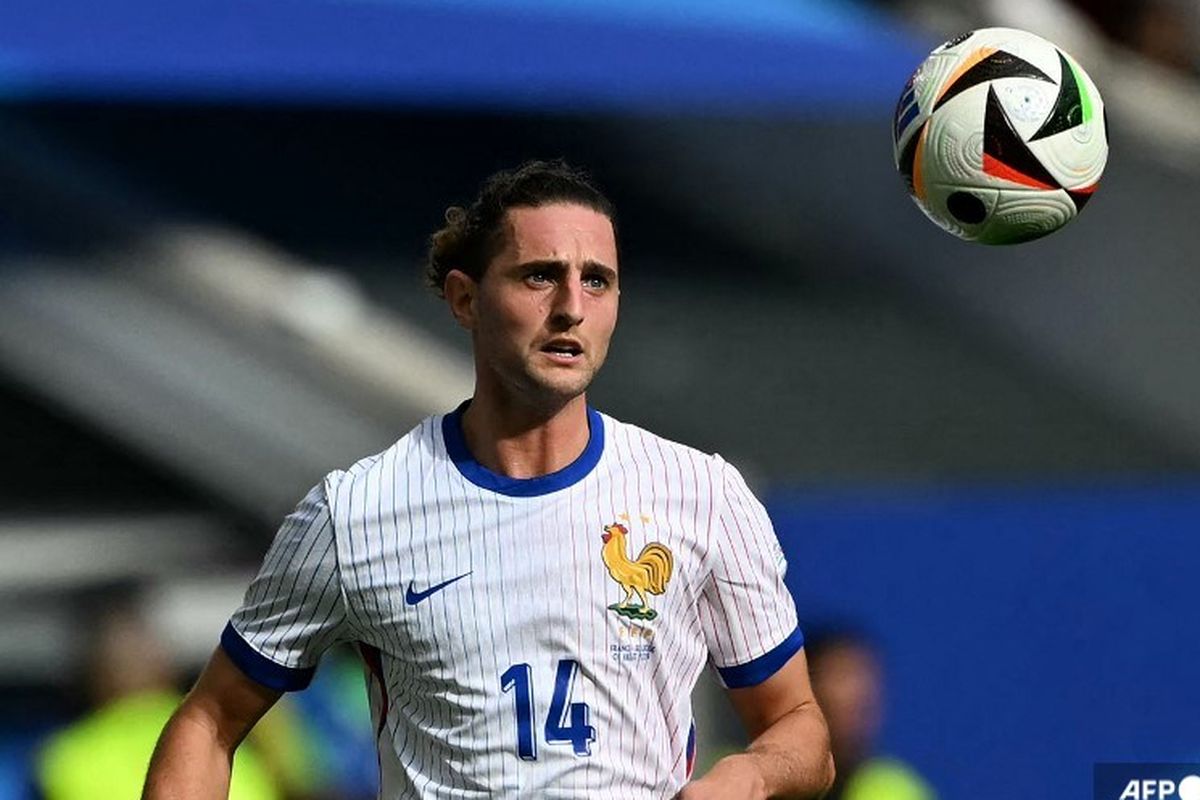 Juventus, Napoli, Serie A, AC Milan, Bursa Transfer, Olympique Marseille, Adrien Rabiot, Liga Italia, AC Milan Korbankan Satu Pemain Demi Salip Juventus Gaet Rabiot, Napoli dan AC Milan Sama-sama Mengincar Rabiot, Konflik di Marseille Jadi Pintu Masuk Transfer, Rabiot Ingin Kembali ke Liga Italia, Pengalaman Bersama Juventus Jadi Daya Tarik