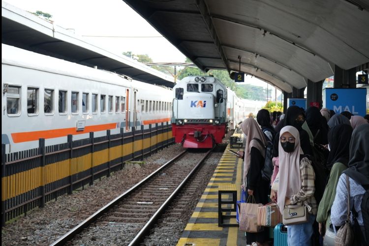 tiket kereta, diskon tiket kereta api, promo tiket kereta, KAI Tebar Diskon Tiket Kereta hingga 60 Persen, Ini Cara Mendapatkannya