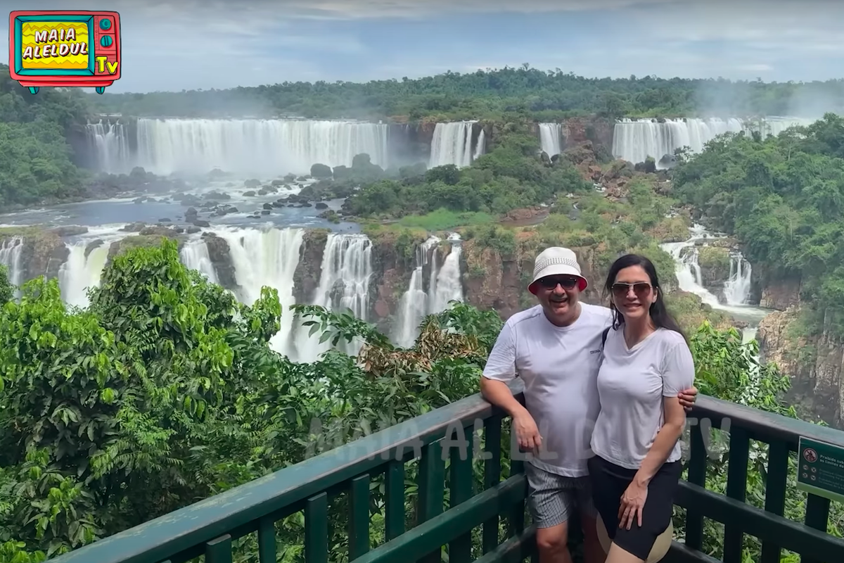 Irwan Mussry, Maia Estianty, tempat wisata Irwan Mussry, Irwan Mussry wisata luar negeri, Maia Estianty ke Brasil, Irwan Mussry ke Paris, 7 Tempat Wisata Luar Negeri yang Pernah Didatangi Irwan Mussry dan Maia Estianty, Kawasan Menara Eiffel, Paris, Sugarloaf Mountain, Brasil, Parque das Aves, Iguazu Falls, air terjun raksasa di Brasil, Itaipu Binacional, Brasil, Danau Resia, Austria, Lake Garda