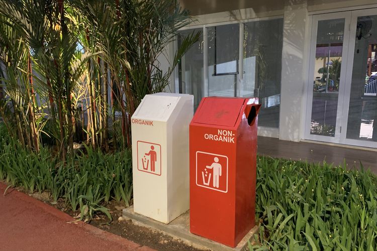 Jalan-jalan ke Taman Bendera Pusaka, Jangan Lupa Catat 6 Hal Ini, 1. Dilarang merokok, 2. Dilarang membawa hewan peliharaan, 3. Dilarang main skateboard dan naik sepeda di taman, 4. Wajib buang sampah pada tempatnya, 5. Playground hanya untuk anak usia 3-12 tahun, 6. Bergantian pakai lapangan olahraga