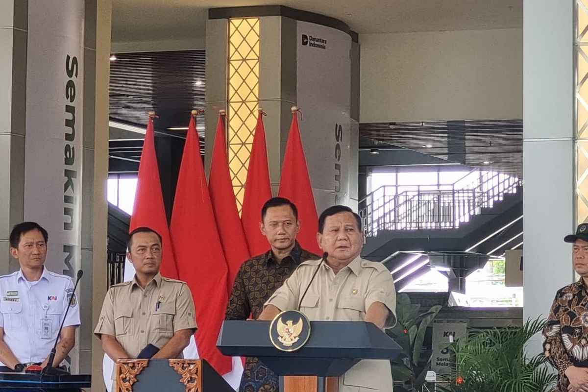 kereta, Sumatera, Kalimantan, kereta api, Prabowo, Sulawesi, Prabowo Minta AHY Bikin Rencana Bangun Jalur Kereta di Kalimantan