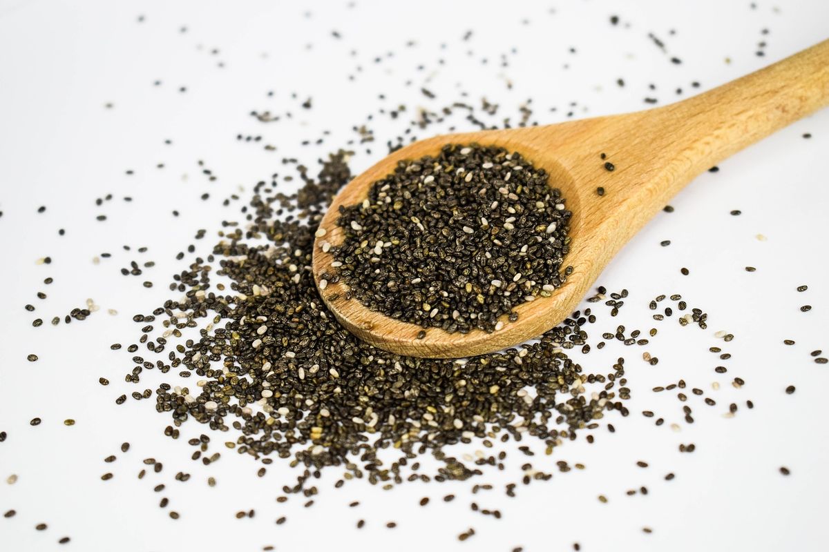 Serupa tapi Tak Sama, Ini Bedanya Chia Seed dan Biji Selasih