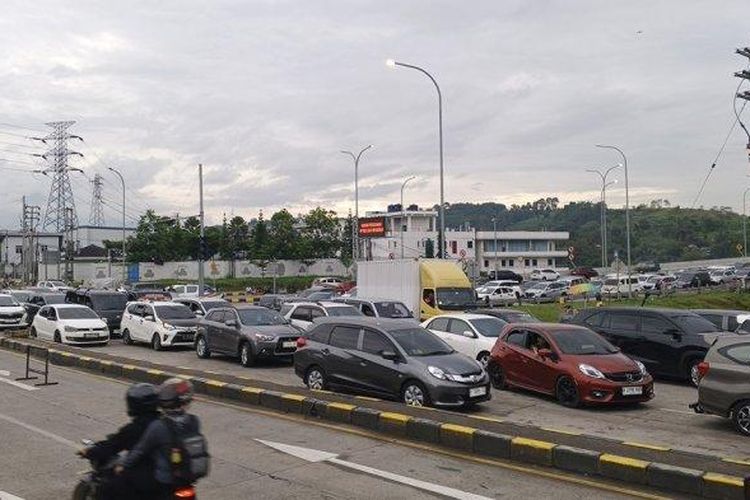 Kemenhub, libur Nataru, rekayasa lalu lintas, Libur Akhir Tahun, libur nataru, kemacetan lalu lintas, Strategi Antisipasi Macet Jelang Libur Nataru dari Kemenhub