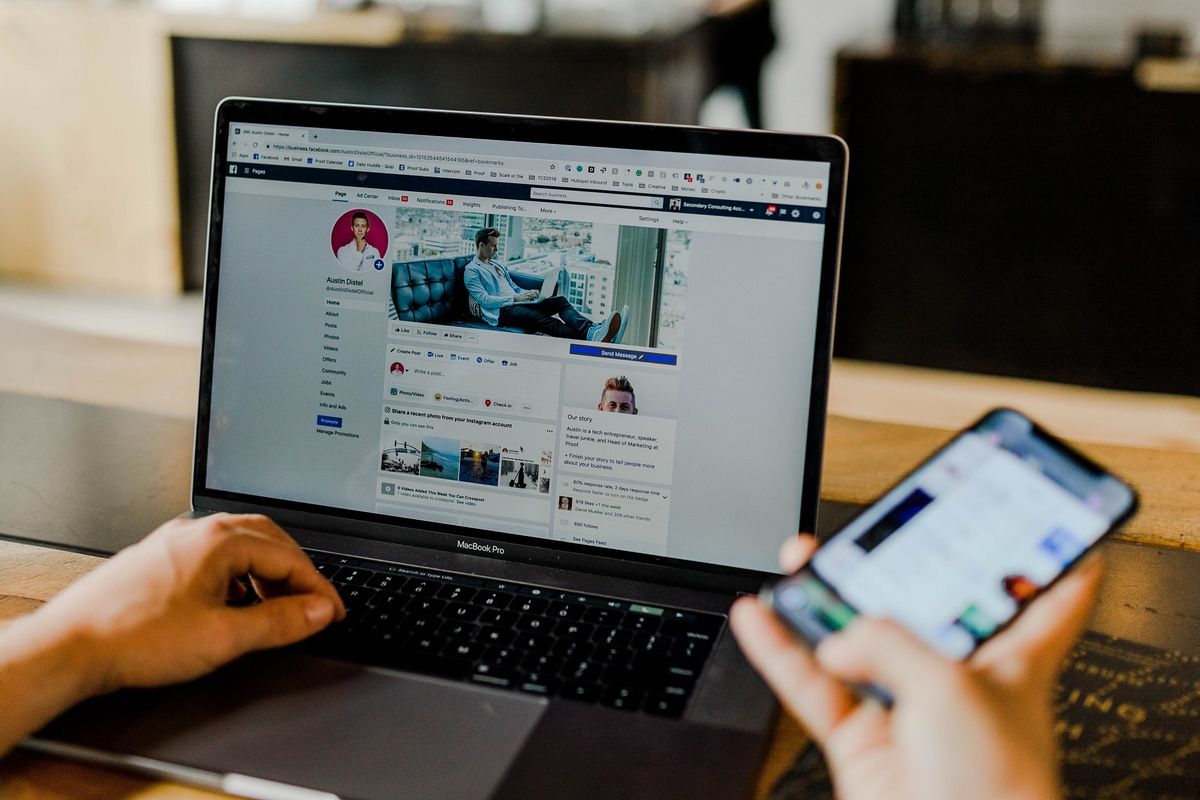 Facebook, blokir, Grup-grup Facebook di Seluruh Dunia Alami Blokir Massal, Meta Janji Atasi Masalah