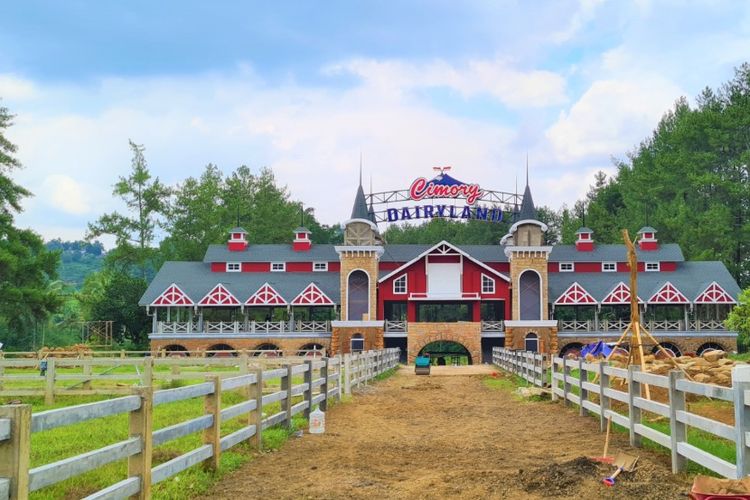 Semarang, Libur Lebaran 2026, INi 6 Rekomendasi Tempat Wisata Ramah Anak di Semarang, 1. Kota Lama Semarang (Little Netherland), 2. Lawang Sewu, 3. Museum Kota Lama, 4. Dusun Semilir Eco Park, 5. Dairyland on the Valley (Cimory), 6. Saloka Theme Park